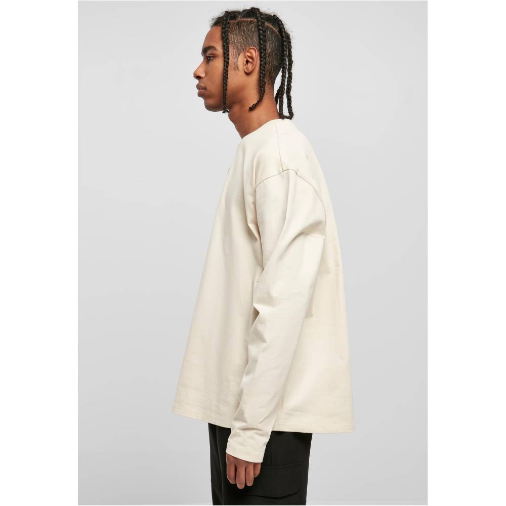 Urban Classics - Ultra Heavy Oversized Longsleeve shirt - Ivory coloured